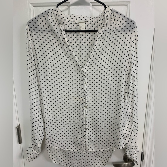🎉H&M blouse. Size 4. Sheer white with black polka dots. Classic & fabulous - Picture 1 of 10